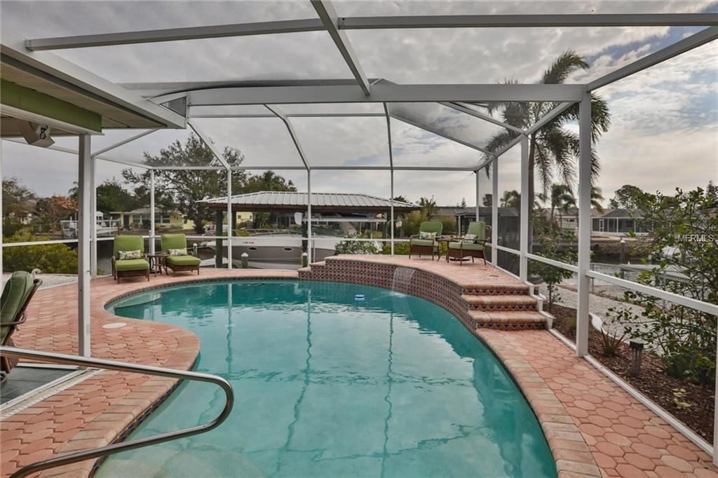 6519 SENEGAL PALM WAY, APOLLO BEACH, Florida 33572, 3 Bedrooms Bedrooms, 3 Rooms Rooms,2 BathroomsBathrooms,Residential,For sale,SENEGAL PALM,T2928522