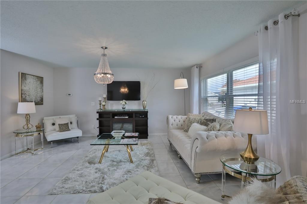 6519 SENEGAL PALM WAY, APOLLO BEACH, Florida 33572, 3 Bedrooms Bedrooms, 3 Rooms Rooms,2 BathroomsBathrooms,Residential,For sale,SENEGAL PALM,T2928522