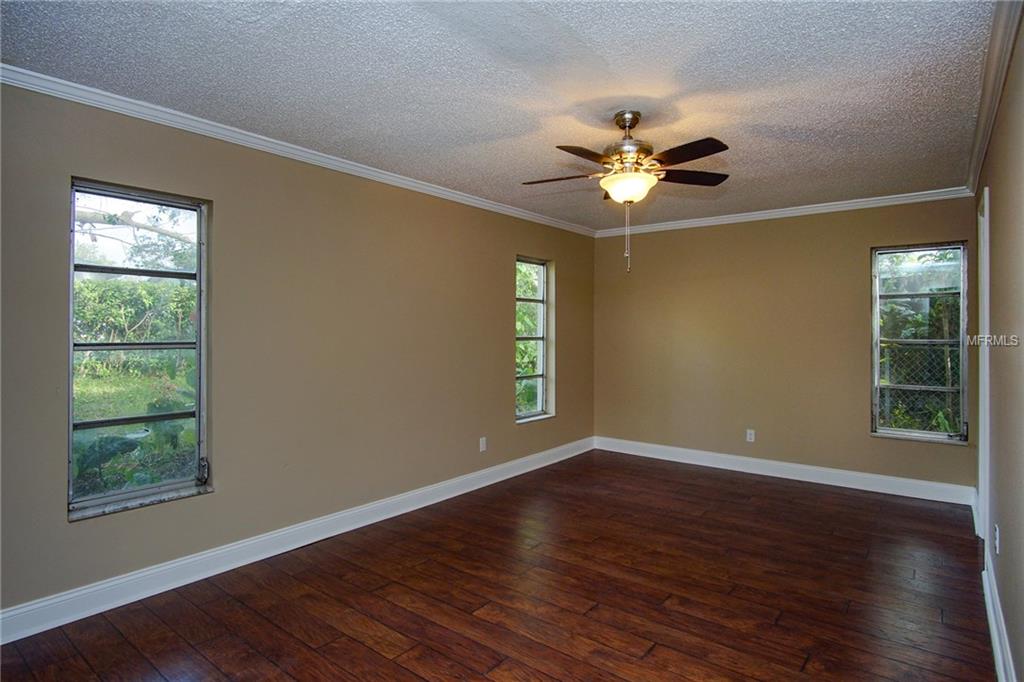 2213 GLADYS STREET, LARGO, Florida 33774, 3 Bedrooms Bedrooms, 3 Rooms Rooms,2 BathroomsBathrooms,Residential,For sale,GLADYS,U7834211