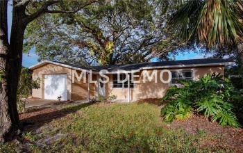 2213 GLADYS STREET, LARGO, Florida 33774, 3 Bedrooms Bedrooms, 3 Rooms Rooms,2 BathroomsBathrooms,Residential,For sale,GLADYS,U7834211