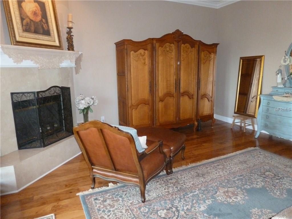 619 SAXONY BOULEVARD, ST PETERSBURG, Florida 33716, 3 Bedrooms Bedrooms, 6 Rooms Rooms,3 BathroomsBathrooms,Residential,For sale,SAXONY,U7836349