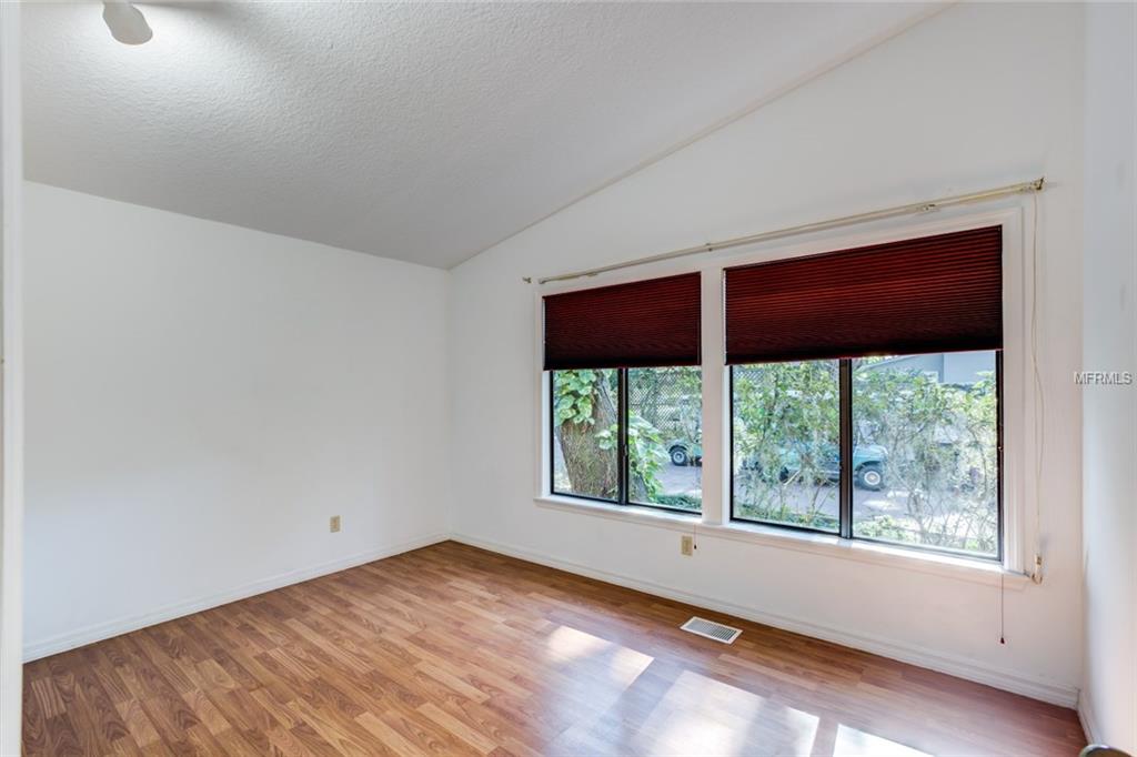 1 HICKORY HEAD HAMMOCK, THE VILLAGES, Florida 32159, 3 Bedrooms Bedrooms, 10 Rooms Rooms,2 BathroomsBathrooms,Residential,For sale,HICKORY HEAD HAMMOCK,G4850832