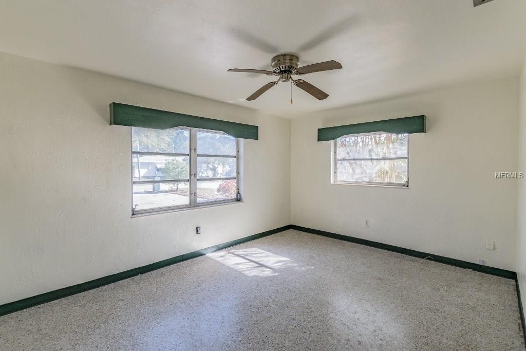 4804 109TH STREET N, ST PETERSBURG, Florida 33708, 3 Bedrooms Bedrooms, 7 Rooms Rooms,2 BathroomsBathrooms,Residential,For sale,109TH,U7842931