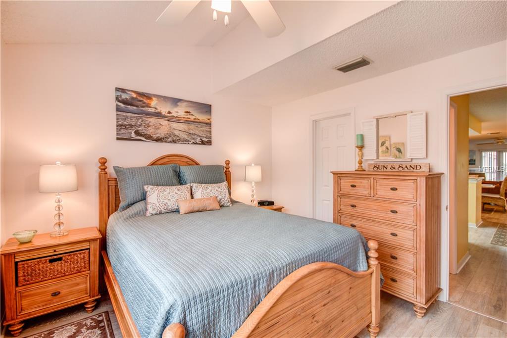 338 MADEIRA CIRCLE, TIERRA VERDE, Florida 33715, 3 Bedrooms Bedrooms, 5 Rooms Rooms,3 BathroomsBathrooms,Residential,For sale,MADEIRA,U7843630