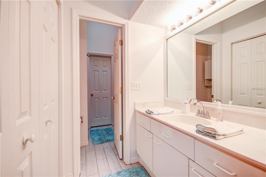 338 MADEIRA CIRCLE, TIERRA VERDE, Florida 33715, 3 Bedrooms Bedrooms, 5 Rooms Rooms,3 BathroomsBathrooms,Residential,For sale,MADEIRA,U7843630