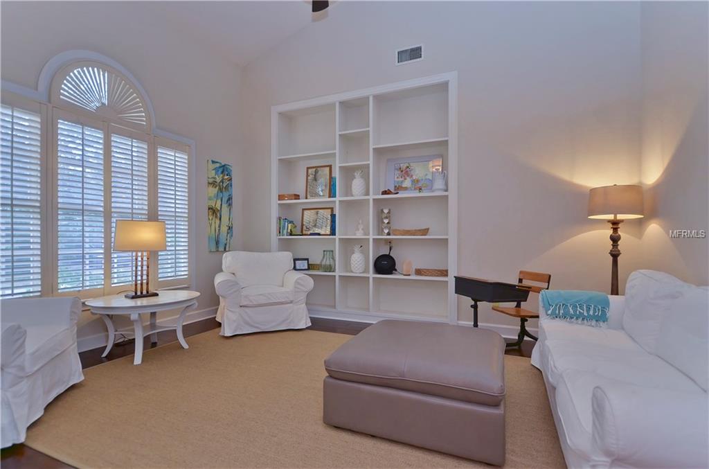 4719 W SAN MIGUEL STREET, TAMPA, Florida 33629, 3 Bedrooms Bedrooms, 7 Rooms Rooms,2 BathroomsBathrooms,Residential,For sale,SAN MIGUEL,T2924357