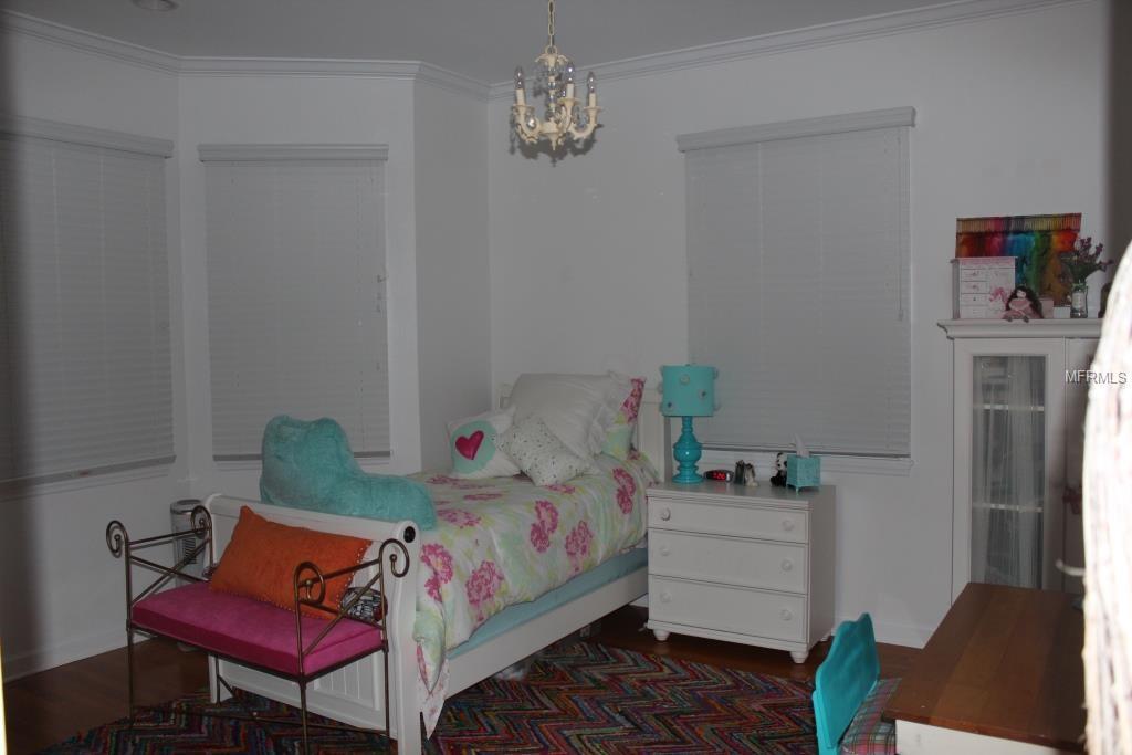 1119 BELLEAIRE CIRCLE, ORLANDO, Florida 32804, 4 Bedrooms Bedrooms, 6 Rooms Rooms,3 BathroomsBathrooms,Residential,For sale,BELLEAIRE,A4208741