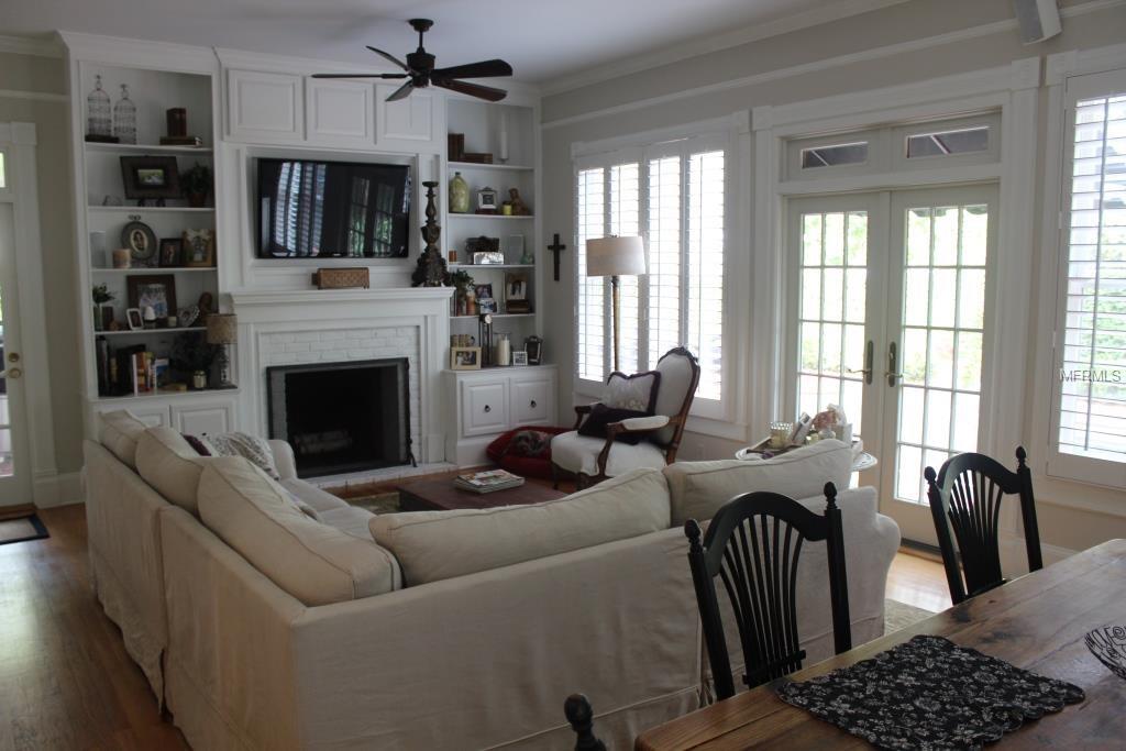 1119 BELLEAIRE CIRCLE, ORLANDO, Florida 32804, 4 Bedrooms Bedrooms, 6 Rooms Rooms,3 BathroomsBathrooms,Residential,For sale,BELLEAIRE,A4208741