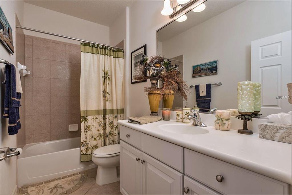 2323 CARAWAY DRIVE, VENICE, Florida 34292, 3 Bedrooms Bedrooms, 7 Rooms Rooms,2 BathroomsBathrooms,Residential,For sale,CARAWAY,D5922986