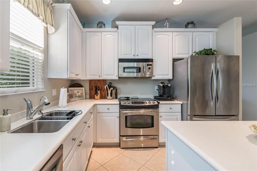 2323 CARAWAY DRIVE, VENICE, Florida 34292, 3 Bedrooms Bedrooms, 7 Rooms Rooms,2 BathroomsBathrooms,Residential,For sale,CARAWAY,D5922986