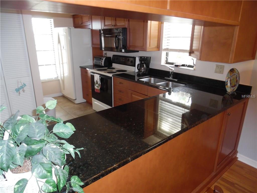 928 CAPRI ISLES BOULEVARD, VENICE, Florida 34292, 2 Bedrooms Bedrooms, 6 Rooms Rooms,2 BathroomsBathrooms,Residential,For sale,CAPRI ISLES,N5916424