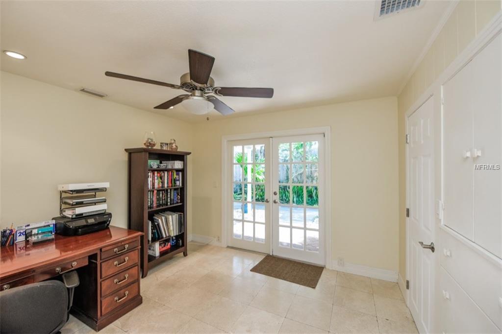 3521 ALMERIA AVENUE, SARASOTA, Florida 34239, 3 Bedrooms Bedrooms, 5 Rooms Rooms,2 BathroomsBathrooms,Residential,For sale,ALMERIA,A4191322