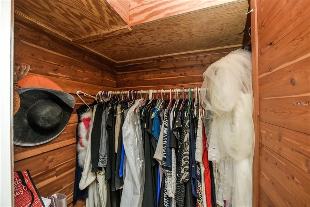 3521 ALMERIA AVENUE, SARASOTA, Florida 34239, 3 Bedrooms Bedrooms, 5 Rooms Rooms,2 BathroomsBathrooms,Residential,For sale,ALMERIA,A4191322