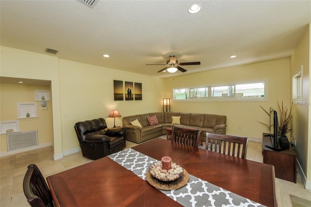 3521 ALMERIA AVENUE, SARASOTA, Florida 34239, 3 Bedrooms Bedrooms, 5 Rooms Rooms,2 BathroomsBathrooms,Residential,For sale,ALMERIA,A4191322