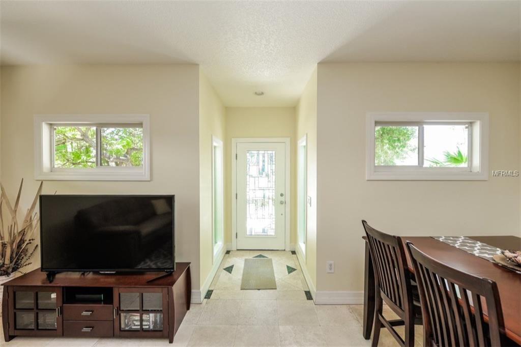 3521 ALMERIA AVENUE, SARASOTA, Florida 34239, 3 Bedrooms Bedrooms, 5 Rooms Rooms,2 BathroomsBathrooms,Residential,For sale,ALMERIA,A4191322