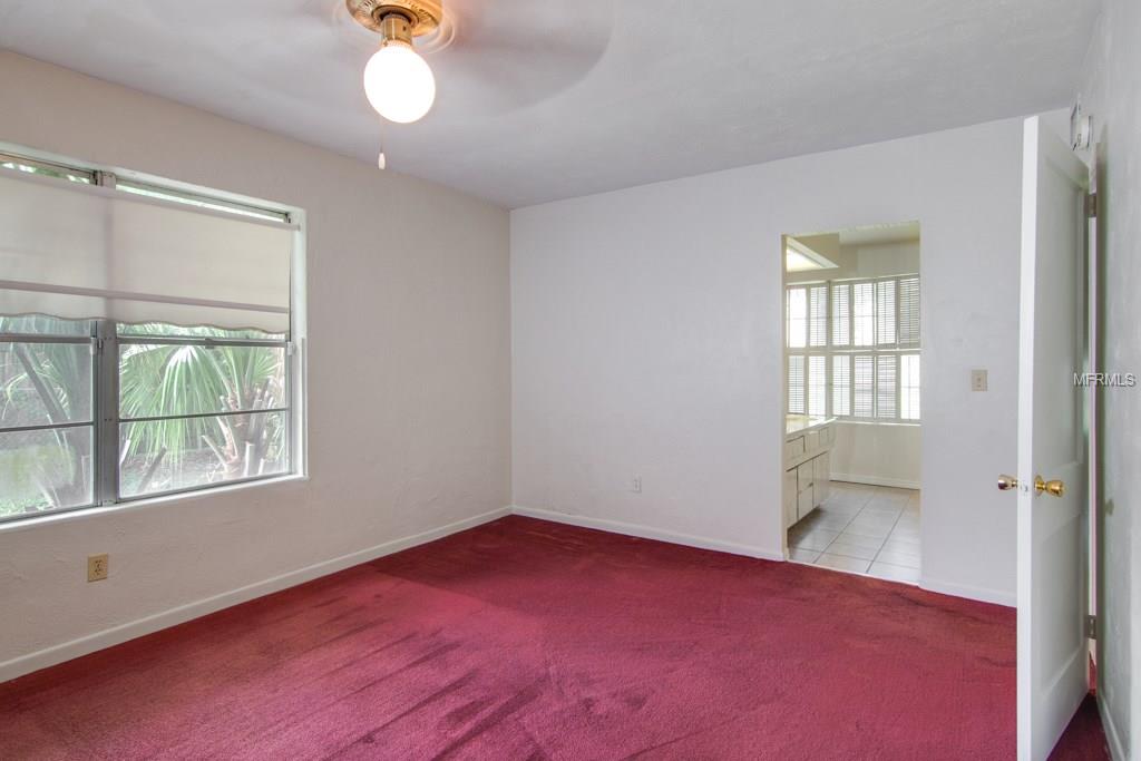 1035 AVON AVENUE, LAKELAND, Florida 33801, 2 Bedrooms Bedrooms, 5 Rooms Rooms,2 BathroomsBathrooms,Residential,For sale,AVON,L4723361