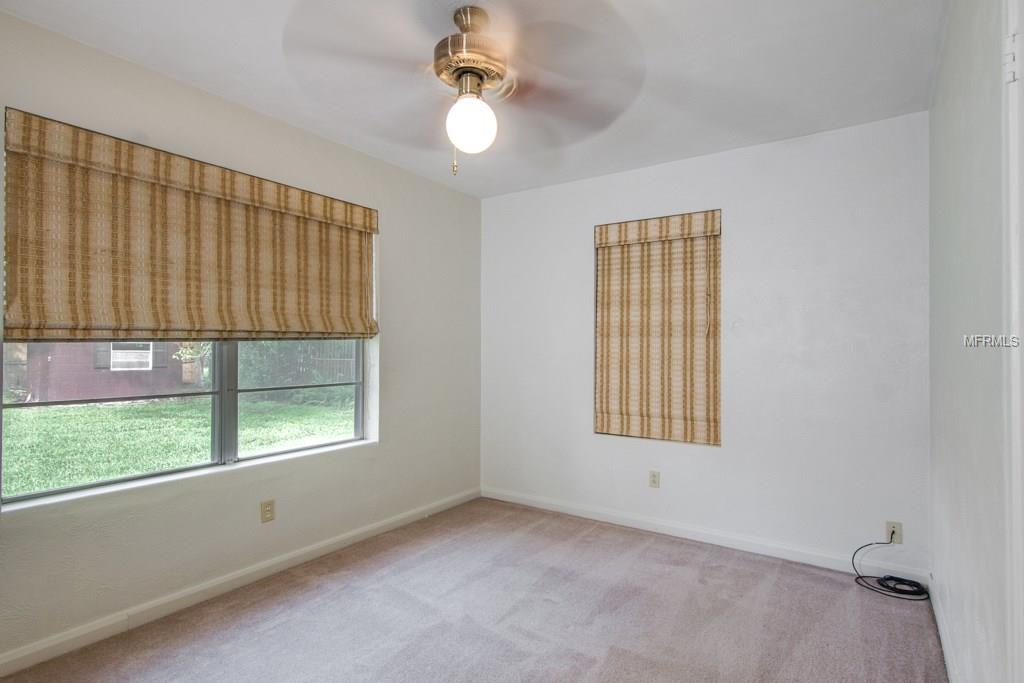 1035 AVON AVENUE, LAKELAND, Florida 33801, 2 Bedrooms Bedrooms, 5 Rooms Rooms,2 BathroomsBathrooms,Residential,For sale,AVON,L4723361