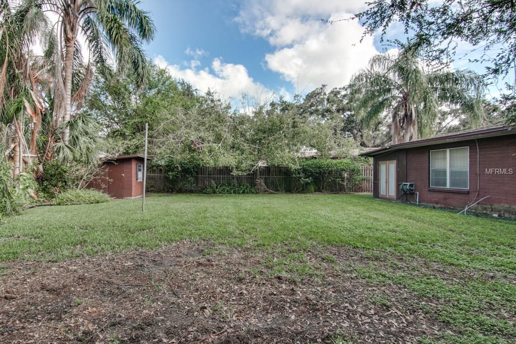 1035 AVON AVENUE, LAKELAND, Florida 33801, 2 Bedrooms Bedrooms, 5 Rooms Rooms,2 BathroomsBathrooms,Residential,For sale,AVON,L4723361