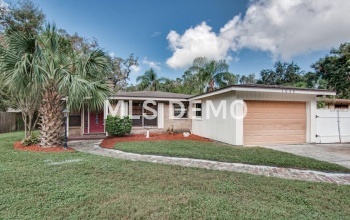 1035 AVON AVENUE, LAKELAND, Florida 33801, 2 Bedrooms Bedrooms, 5 Rooms Rooms,2 BathroomsBathrooms,Residential,For sale,AVON,L4723361