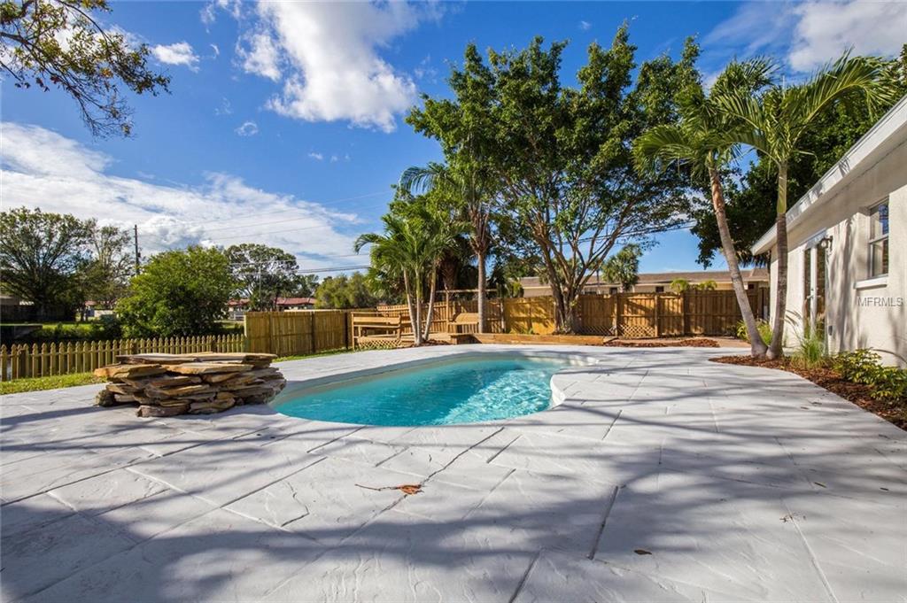 13046 123RD AVENUE, LARGO, Florida 33774, 3 Bedrooms Bedrooms, 6 Rooms Rooms,2 BathroomsBathrooms,Residential,For sale,123RD,A4204915