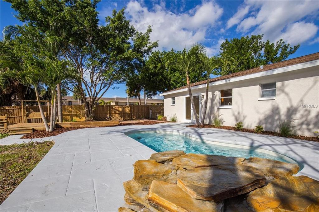 13046 123RD AVENUE, LARGO, Florida 33774, 3 Bedrooms Bedrooms, 6 Rooms Rooms,2 BathroomsBathrooms,Residential,For sale,123RD,A4204915