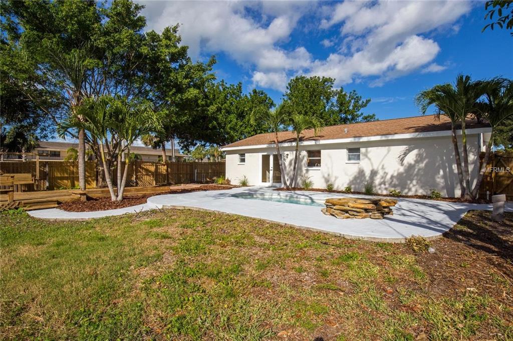 13046 123RD AVENUE, LARGO, Florida 33774, 3 Bedrooms Bedrooms, 6 Rooms Rooms,2 BathroomsBathrooms,Residential,For sale,123RD,A4204915