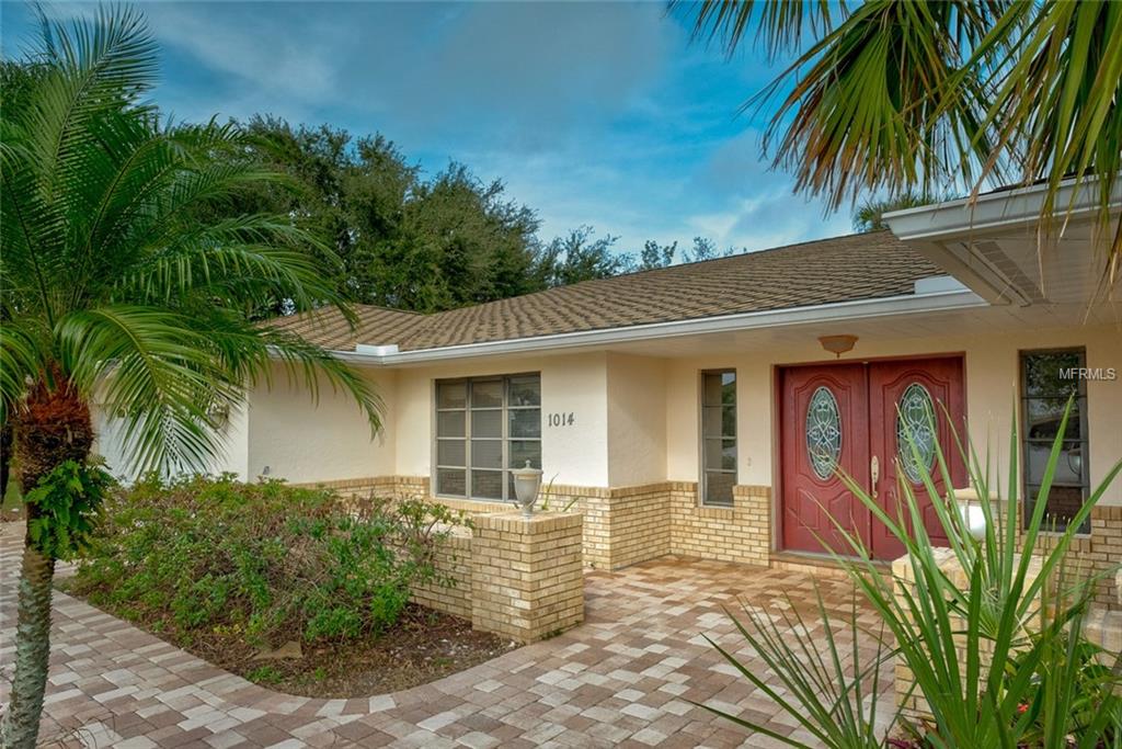 1014 SORRENTO WOODS BOULEVARD, NOKOMIS, Florida 34275, 3 Bedrooms Bedrooms, 8 Rooms Rooms,2 BathroomsBathrooms,Residential,For sale,SORRENTO WOODS,A4208013