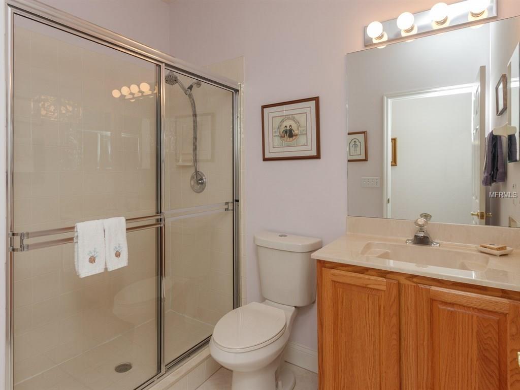 8403 FOXWORTH CIR CIRCLE, ORLANDO, Florida 32819, 3 Bedrooms Bedrooms, 7 Rooms Rooms,2 BathroomsBathrooms,Residential,For sale,FOXWORTH CIR,O5561297