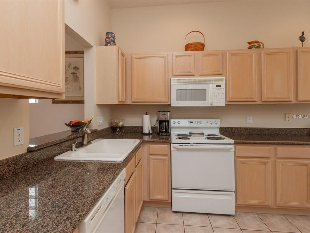 8403 FOXWORTH CIR CIRCLE, ORLANDO, Florida 32819, 3 Bedrooms Bedrooms, 7 Rooms Rooms,2 BathroomsBathrooms,Residential,For sale,FOXWORTH CIR,O5561297