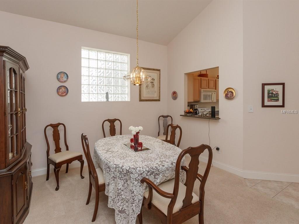 8403 FOXWORTH CIR CIRCLE, ORLANDO, Florida 32819, 3 Bedrooms Bedrooms, 7 Rooms Rooms,2 BathroomsBathrooms,Residential,For sale,FOXWORTH CIR,O5561297