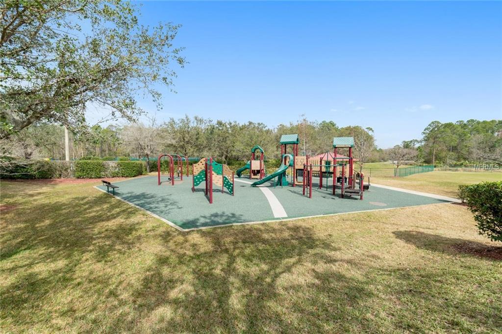 2634 NORTHAMPTON AVENUE, ORLANDO, Florida 32828, 4 Bedrooms Bedrooms, 9 Rooms Rooms,4 BathroomsBathrooms,Residential,For sale,NORTHAMPTON,O5561671