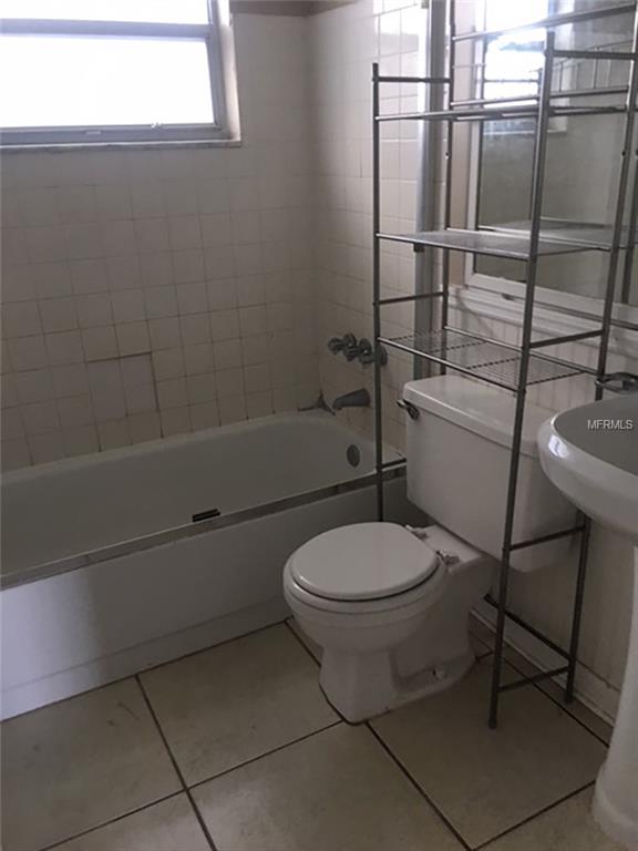 7814 FOX HOLLOW DRIVE, PORT RICHEY, Florida 34668, 3 Bedrooms Bedrooms, 6 Rooms Rooms,1 BathroomBathrooms,Residential,For sale,FOX HOLLOW,U7847493