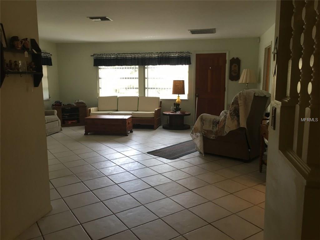 ASTOR, Florida 32102, 3 Bedrooms Bedrooms, 8 Rooms Rooms,2 BathroomsBathrooms,Residential,For sale,V4717415