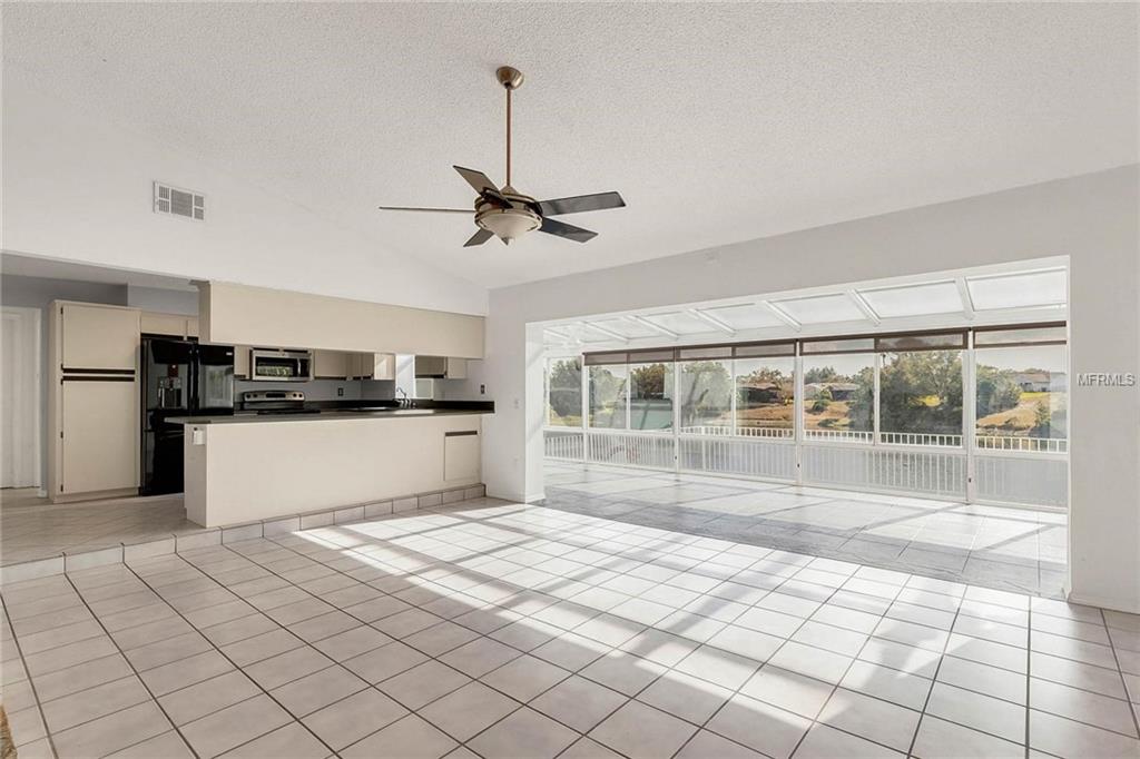 7812 WHITE ASH STREET, ORLANDO, Florida 32819, 3 Bedrooms Bedrooms, 8 Rooms Rooms,2 BathroomsBathrooms,Residential,For sale,WHITE ASH,O5556576
