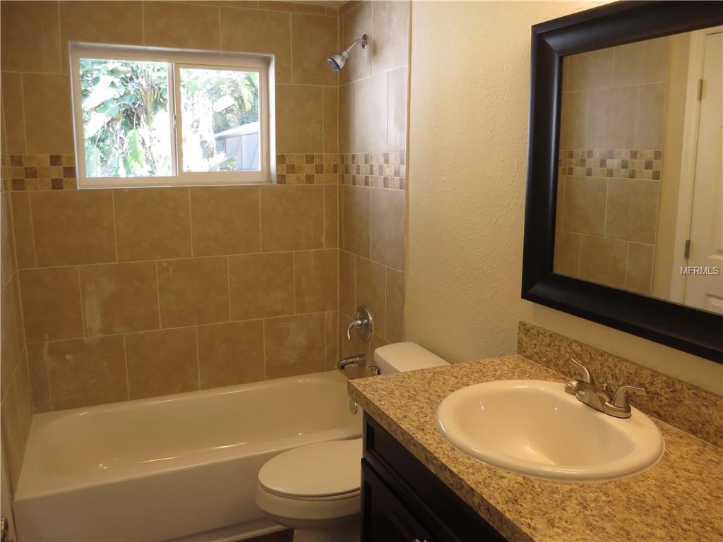 486 BAY ROAD, MOUNT DORA, Florida 32757, 3 Bedrooms Bedrooms, 6 Rooms Rooms,2 BathroomsBathrooms,Residential,For sale,BAY,G4852223