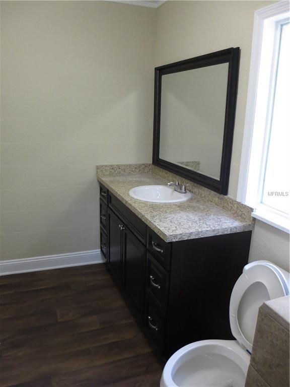 486 BAY ROAD, MOUNT DORA, Florida 32757, 3 Bedrooms Bedrooms, 6 Rooms Rooms,2 BathroomsBathrooms,Residential,For sale,BAY,G4852223