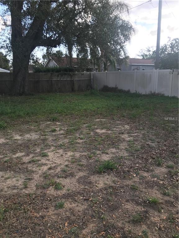 1208 MONTEREY DRIVE, EUSTIS, Florida 32726, 3 Bedrooms Bedrooms, 7 Rooms Rooms,1 BathroomBathrooms,Residential,For sale,MONTEREY,G4852545