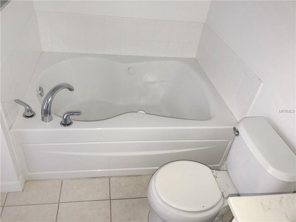 212 WILLOW VIEW DRIVE, DAVENPORT, Florida 33896, 5 Bedrooms Bedrooms, 6 Rooms Rooms,4 BathroomsBathrooms,Residential,For sale,WILLOW VIEW,S4857050