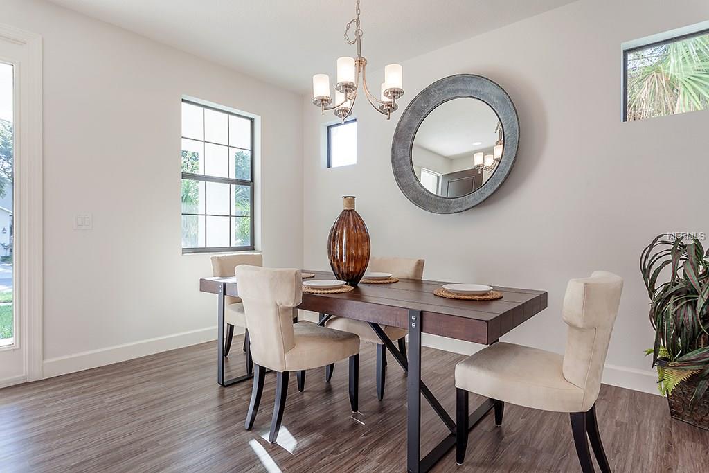 7510 S SWOOPE STREET, TAMPA, Florida 33616, 4 Bedrooms Bedrooms, 8 Rooms Rooms,3 BathroomsBathrooms,Residential,For sale,SWOOPE,T2892616