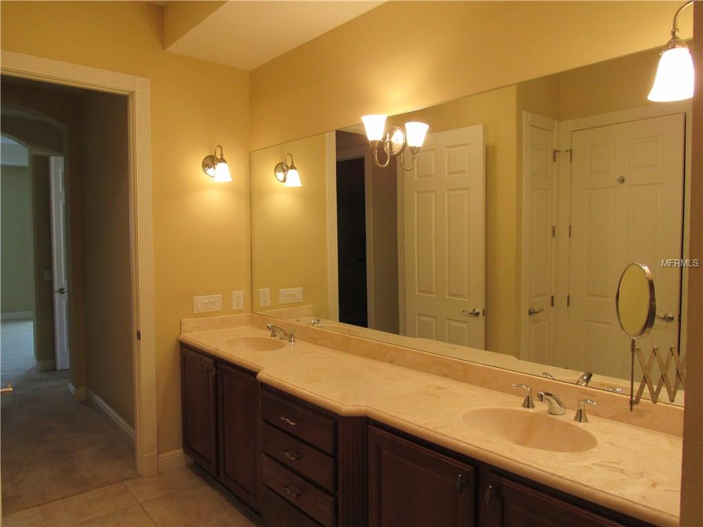 5244 MANORWOOD DRIVE, SARASOTA, Florida 34235, 3 Bedrooms Bedrooms, 6 Rooms Rooms,3 BathroomsBathrooms,Residential,For sale,MANORWOOD,A4201418