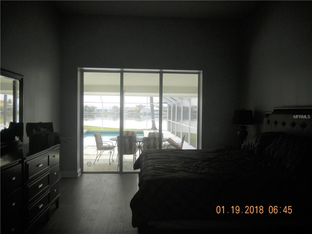 4908 E LONGBOAT BOULEVARD, TAMPA, Florida 33615, 4 Bedrooms Bedrooms, 3 Rooms Rooms,3 BathroomsBathrooms,Residential,For sale,LONGBOAT,U7842019