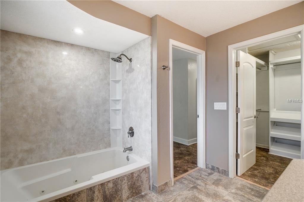 2962 HEATHER TRAIL, CLEARWATER, Florida 33761, 4 Bedrooms Bedrooms, 3 Rooms Rooms,3 BathroomsBathrooms,Residential,For sale,HEATHER,U7843634