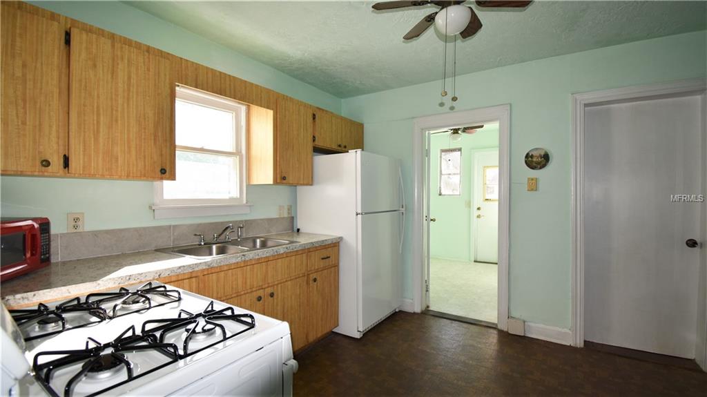 3200 21ST STREET N, ST PETERSBURG, Florida 33713, 2 Bedrooms Bedrooms, 8 Rooms Rooms,1 BathroomBathrooms,Residential,For sale,21ST,U7844333