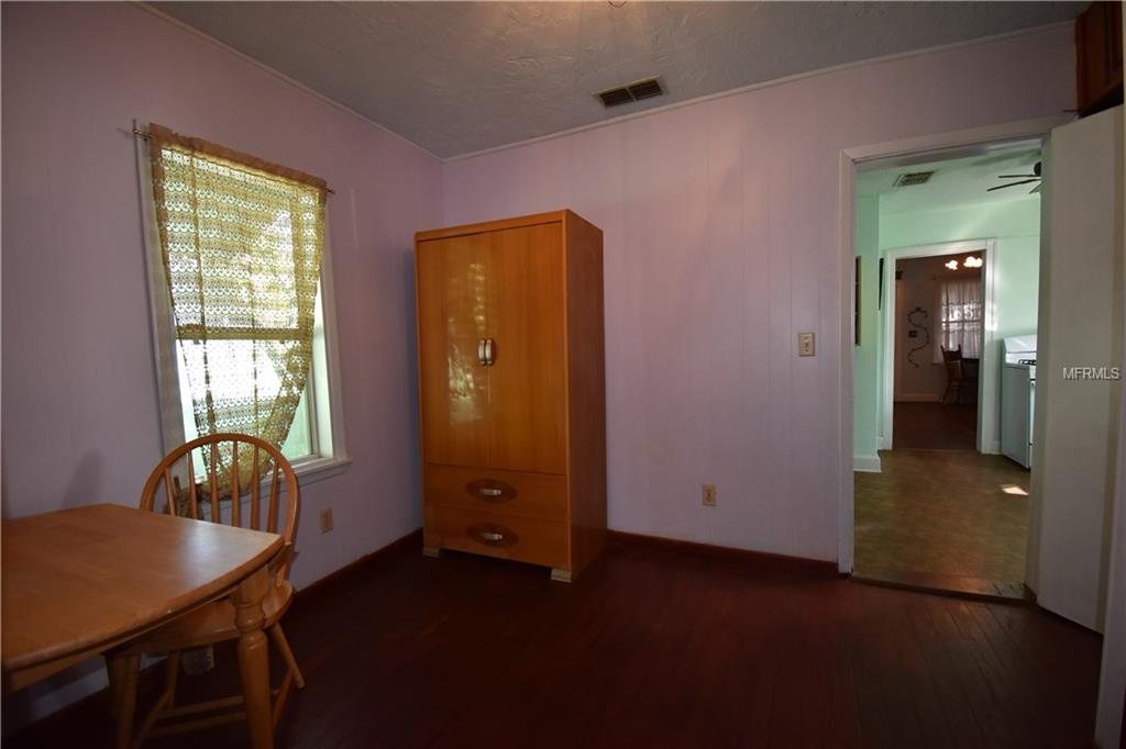 3200 21ST STREET N, ST PETERSBURG, Florida 33713, 2 Bedrooms Bedrooms, 8 Rooms Rooms,1 BathroomBathrooms,Residential,For sale,21ST,U7844333