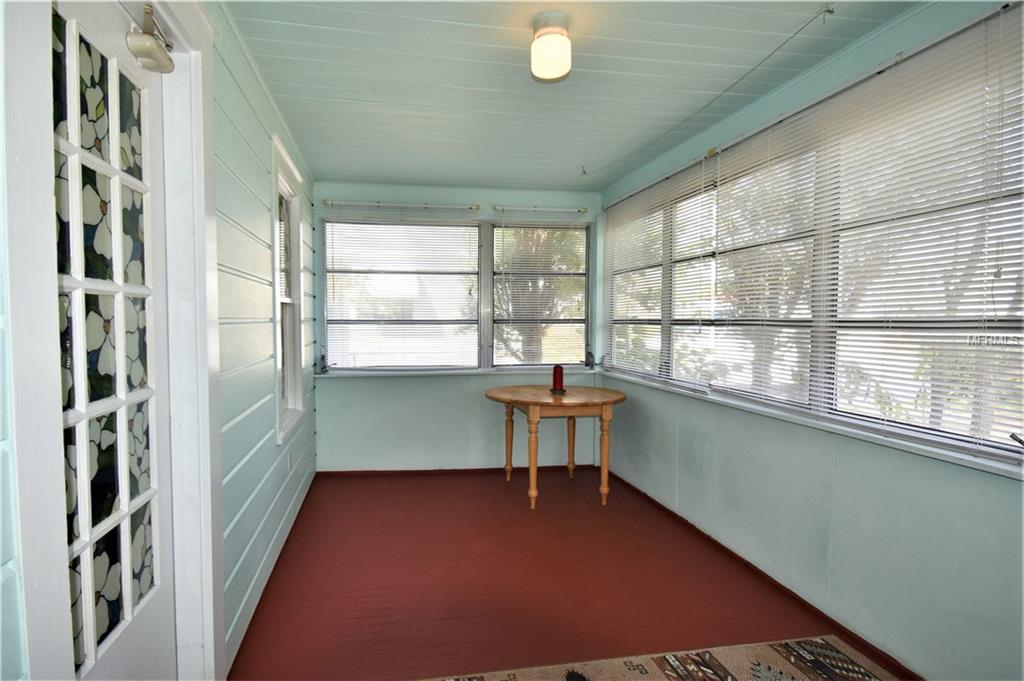 3200 21ST STREET N, ST PETERSBURG, Florida 33713, 2 Bedrooms Bedrooms, 8 Rooms Rooms,1 BathroomBathrooms,Residential,For sale,21ST,U7844333