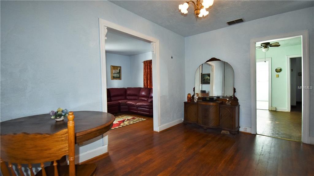 3200 21ST STREET N, ST PETERSBURG, Florida 33713, 2 Bedrooms Bedrooms, 8 Rooms Rooms,1 BathroomBathrooms,Residential,For sale,21ST,U7844333