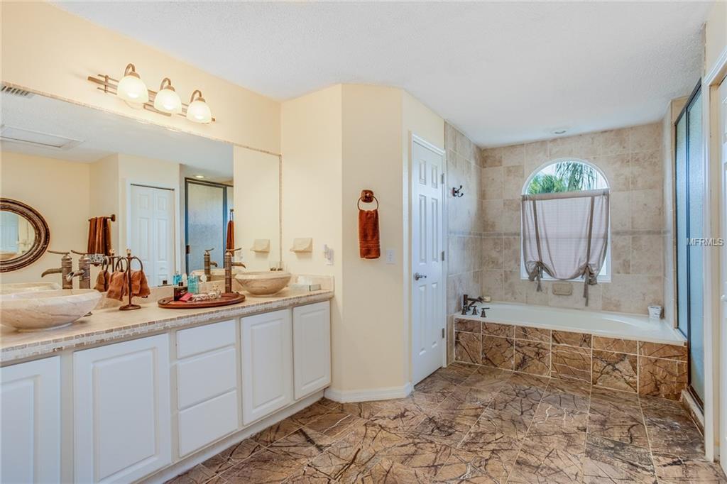 2911 EVANS WAY, KISSIMMEE, Florida 34758, 4 Bedrooms Bedrooms, 9 Rooms Rooms,3 BathroomsBathrooms,Residential,For sale,EVANS,G4852072