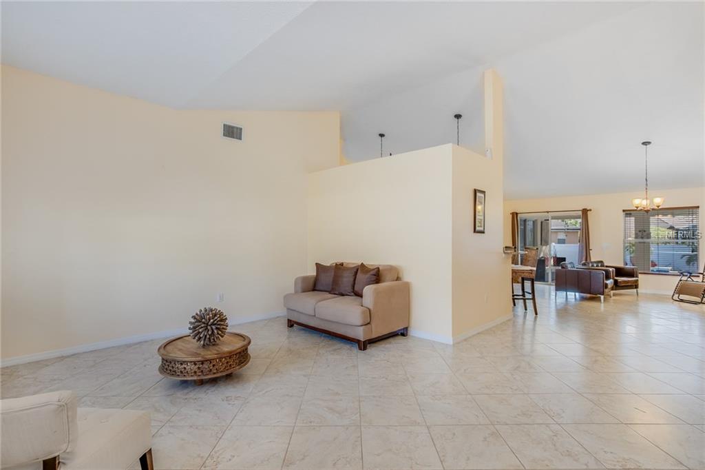 2911 EVANS WAY, KISSIMMEE, Florida 34758, 4 Bedrooms Bedrooms, 9 Rooms Rooms,3 BathroomsBathrooms,Residential,For sale,EVANS,G4852072