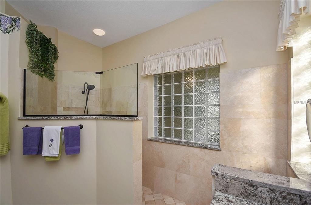 17755 COURTSIDE LANDINGS CIRCLE, PUNTA GORDA, Florida 33955, 2 Bedrooms Bedrooms, 6 Rooms Rooms,2 BathroomsBathrooms,Residential,For sale,COURTSIDE LANDINGS,C7248509