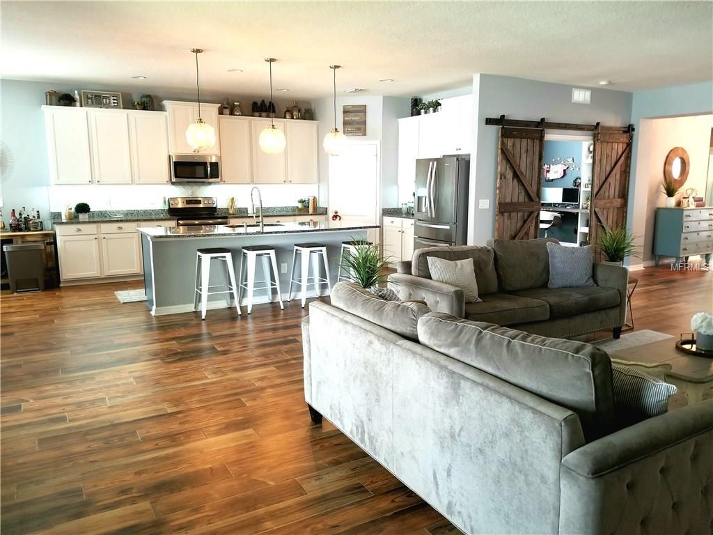 10430 RIVERDALE RISE DRIVE, RIVERVIEW, Florida 33578, 3 Bedrooms Bedrooms, 9 Rooms Rooms,3 BathroomsBathrooms,Residential,For sale,RIVERDALE RISE,T2927259